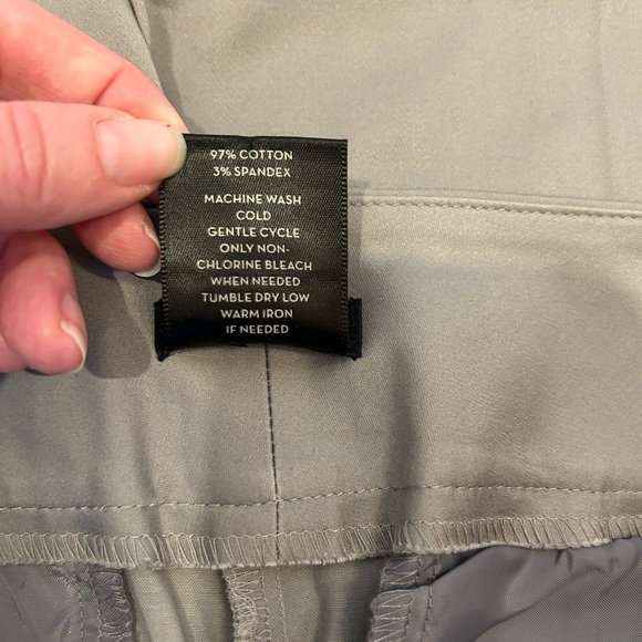 Ann Taylor gray pant suit - Picture 6 of 9